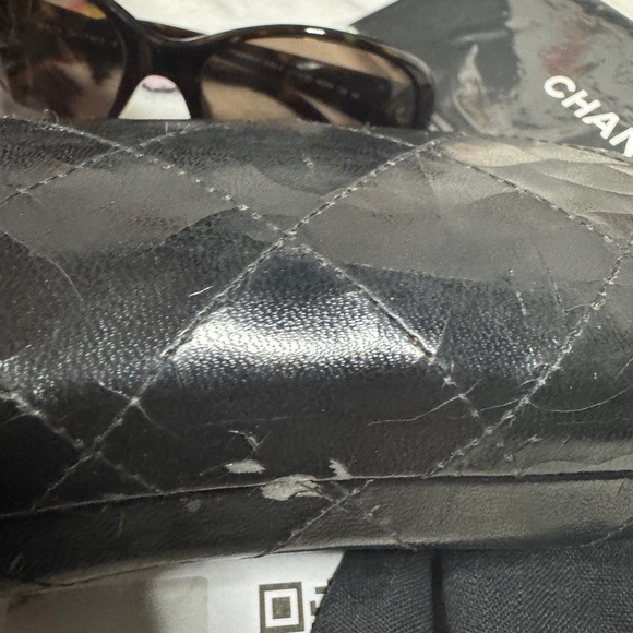 CHANEL Black Tortoise Designer Sunglasses main image 6